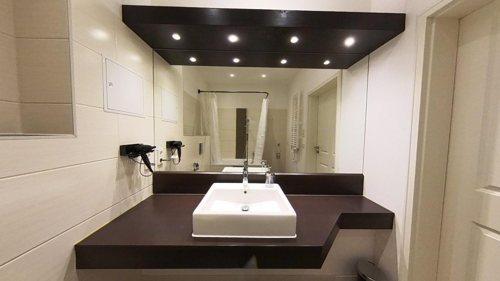 Modernes Einraumzimmer Mit Eigenem Bad, Balkonnutzung, Zentrumsnah - In 10 Minuten Mit Dem Rad Oder Dem Oepnv Zur Arena Und In Leipzigs Innenstadt 外观 照片